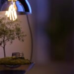 svetlo prítmie z lampy